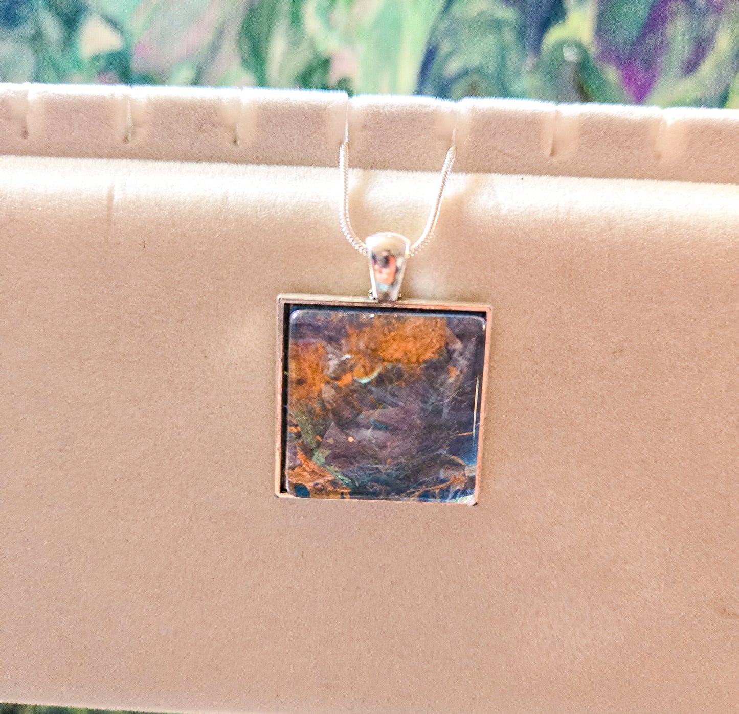 18 inch silver plated necklace acrylic pour