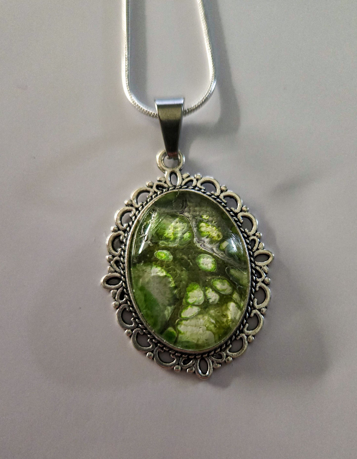 18 inch silver plated necklace acrylic pour