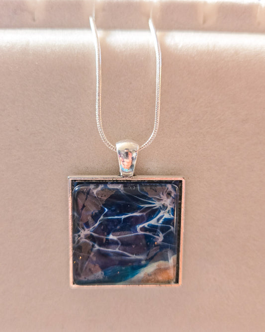 18 inch silver plated necklace acrylic pour
