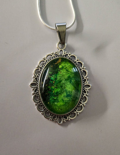 18 inch silver plated necklace acrylic pour