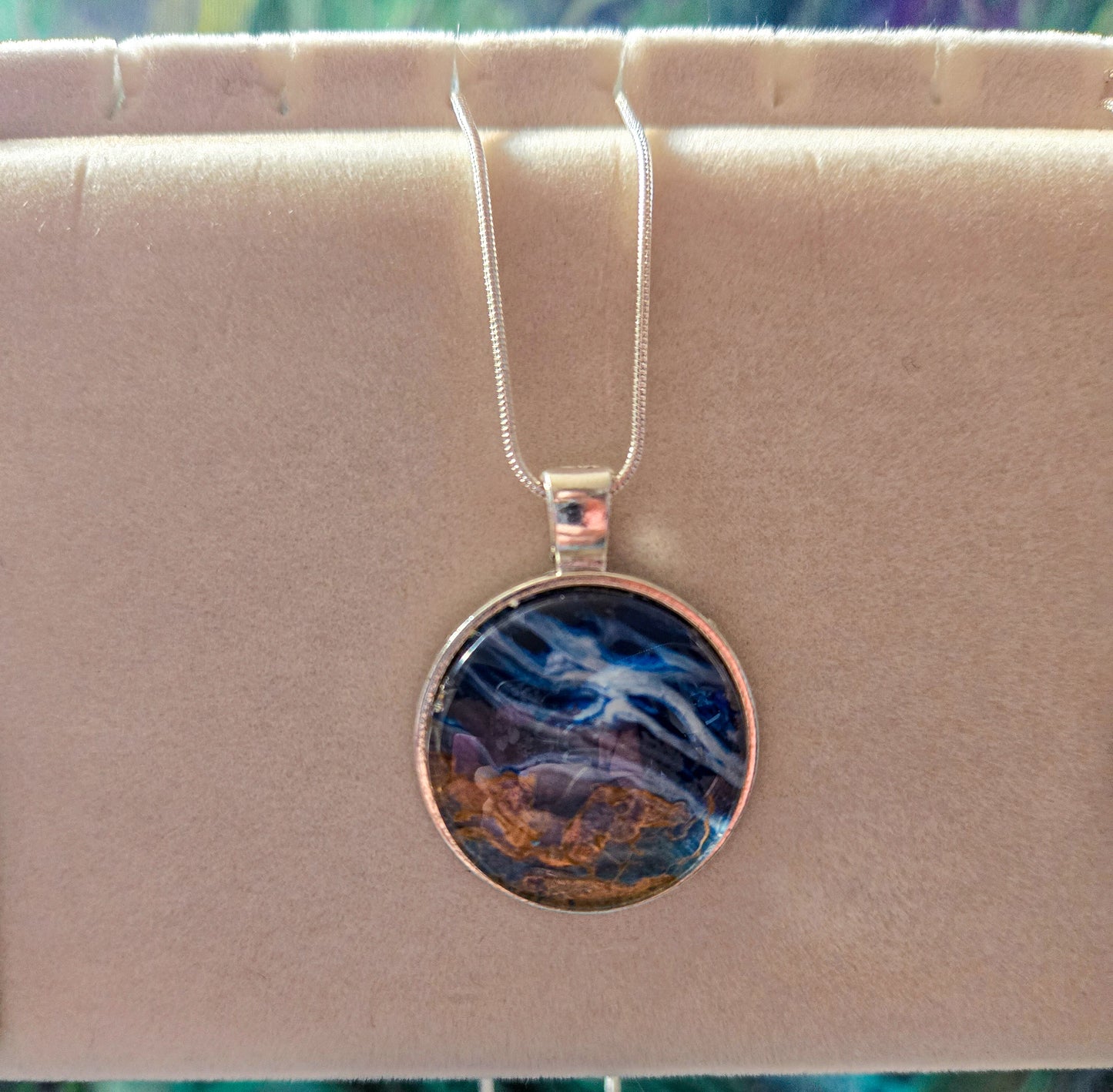 18 inch silver plated necklace acrylic pour
